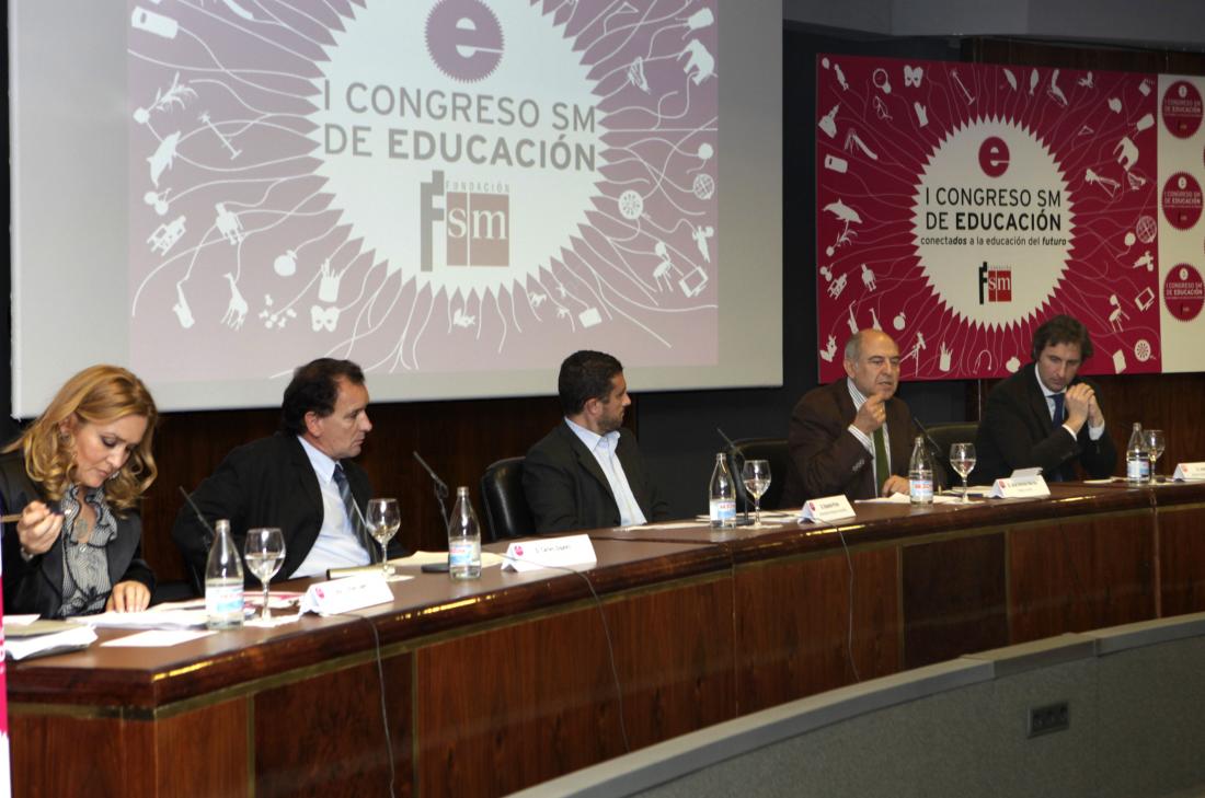 Diversos expertos coinciden en la necesidad de un nuevo modelo pedagógico para el uso de las TIC en el aula
