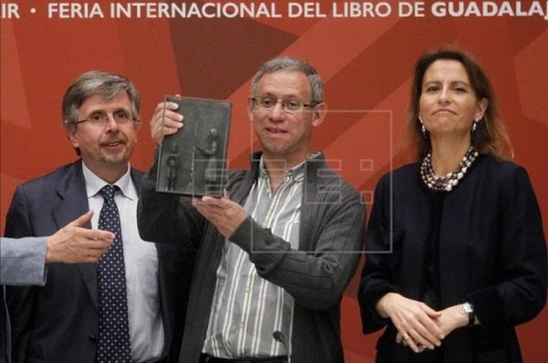 El autor mexicano Antonio Malpica recibe Premio SM de Literatura Infantil y Juvenil en décima primera edición
