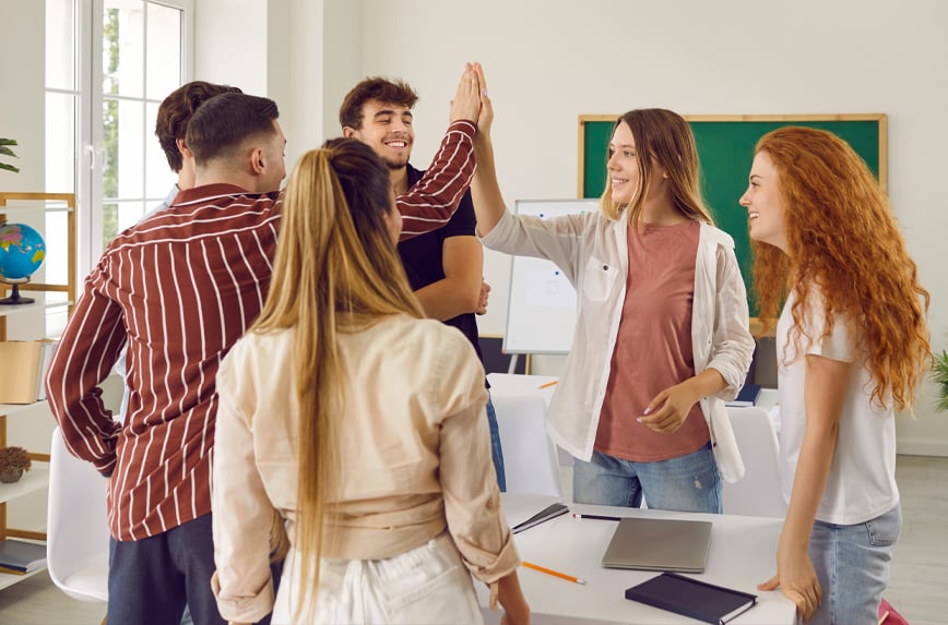 Cuidando a los cuidadores: estrategias para prevenir el agotamiento docente en el aula de inglés